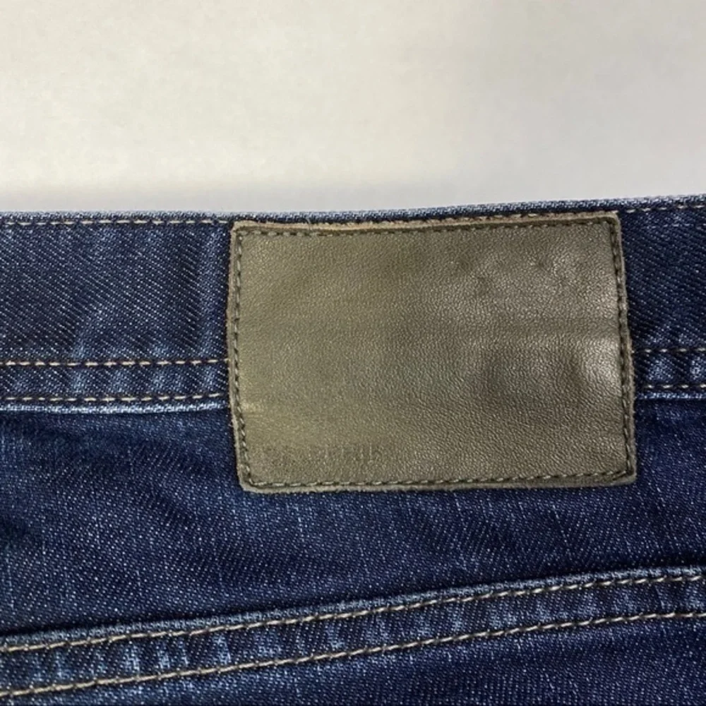 CR. Denim Standard Fit Dark Wash Denim Straight Leg Jean‎